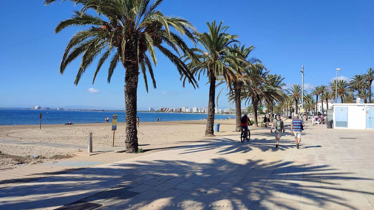 69 - Rosas - Paseo Maritime et Plage Nova.jpg